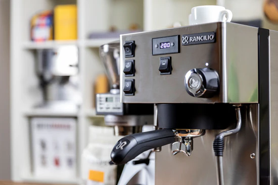 Rancilio Silvia Espresso Machine: A High-End Machine for Serious Espresso Lovers